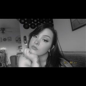 Meet your Posher, Colleen